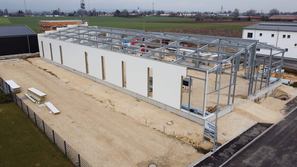 Sonderbau & Individuelle Stahlhallen